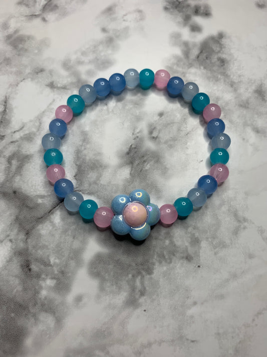 Beaded Bracelet / Light Blue Flower