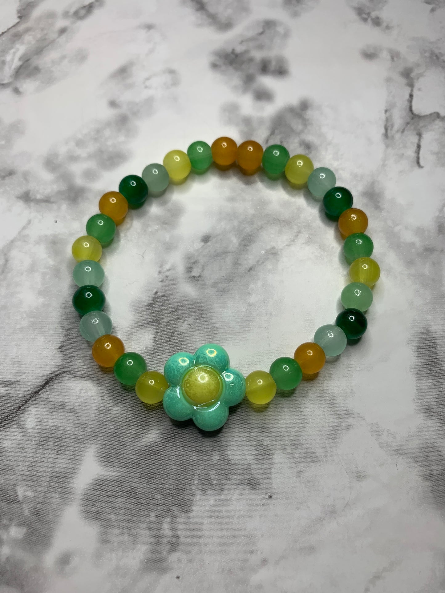 Beaded Bracelet / Mint Color Flower