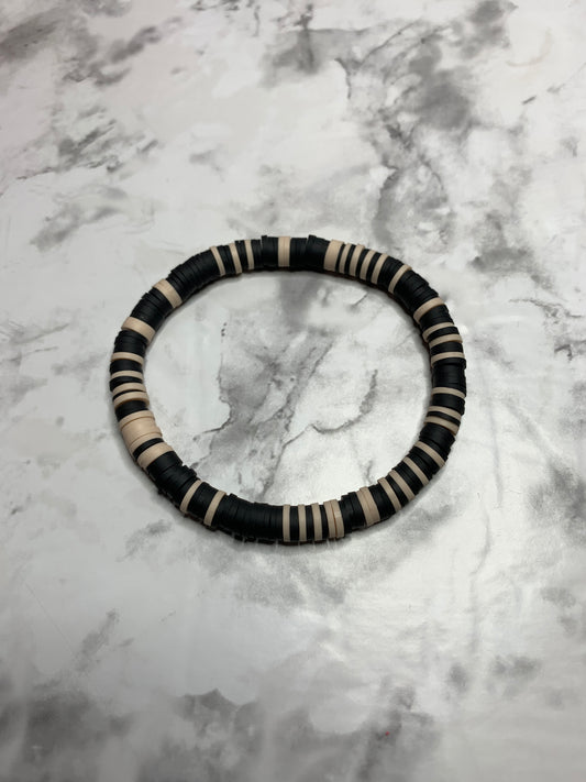 Clay Beaded Bracelet / Beige and Black